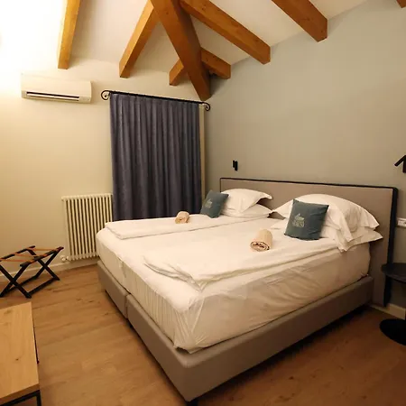 Agroturismo Acetaia Sereni *